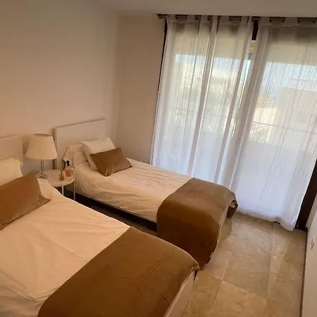 Apartment Lujoso Piso En Altos De Monteros
