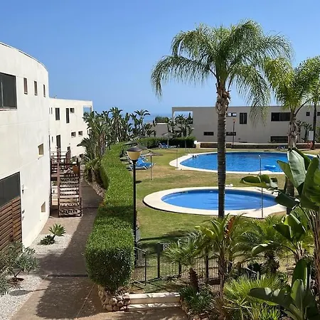 Lujoso Piso En Altos De Monteros *