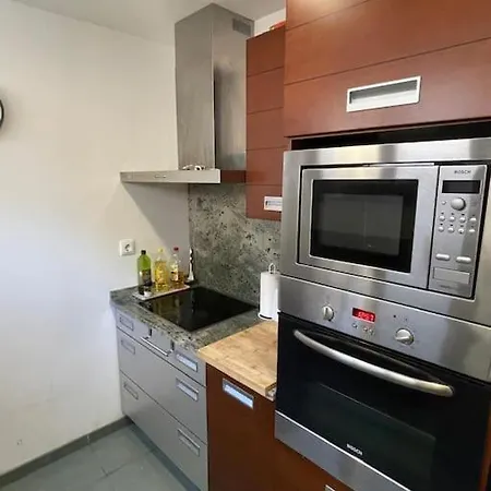 Lujoso Piso En Altos De Monteros